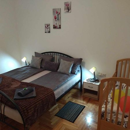 Ferienwohnung Dora Apartman Palić Exterior foto