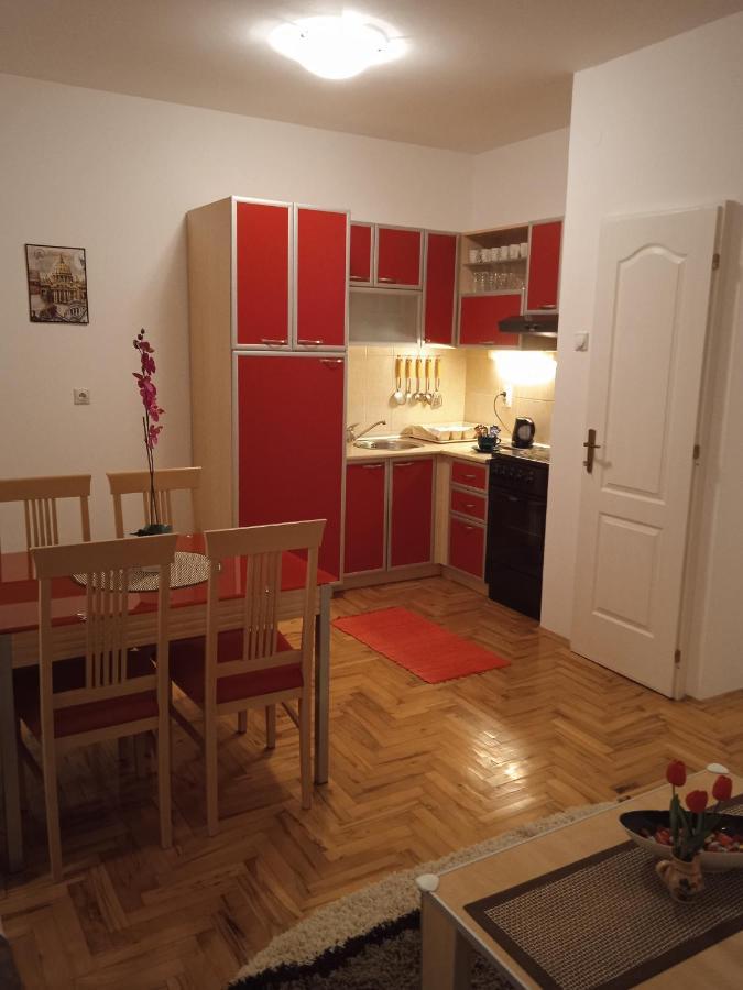 Ferienwohnung Dora Apartman Palić Exterior foto