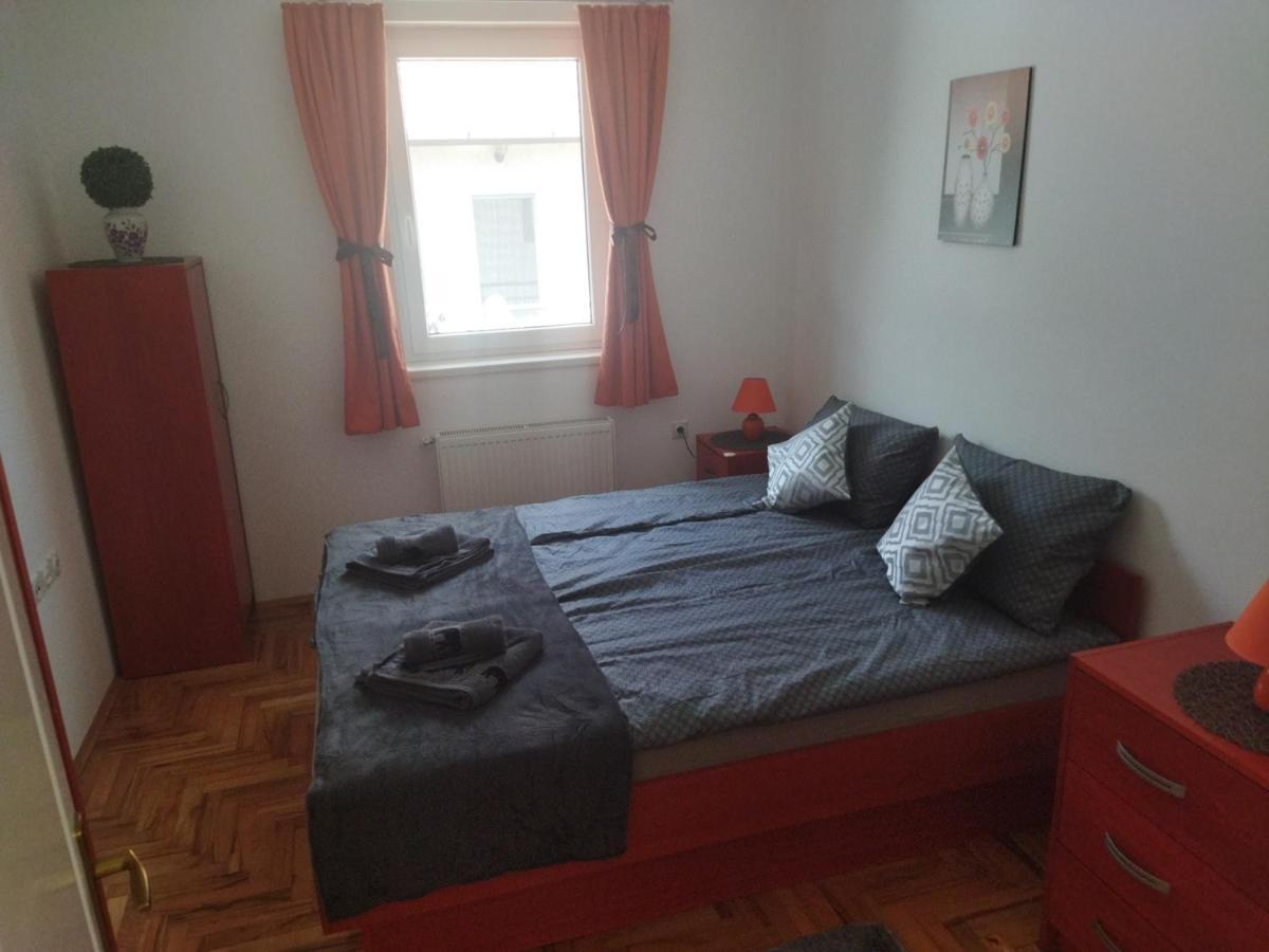 Ferienwohnung Dora Apartman Palić Exterior foto