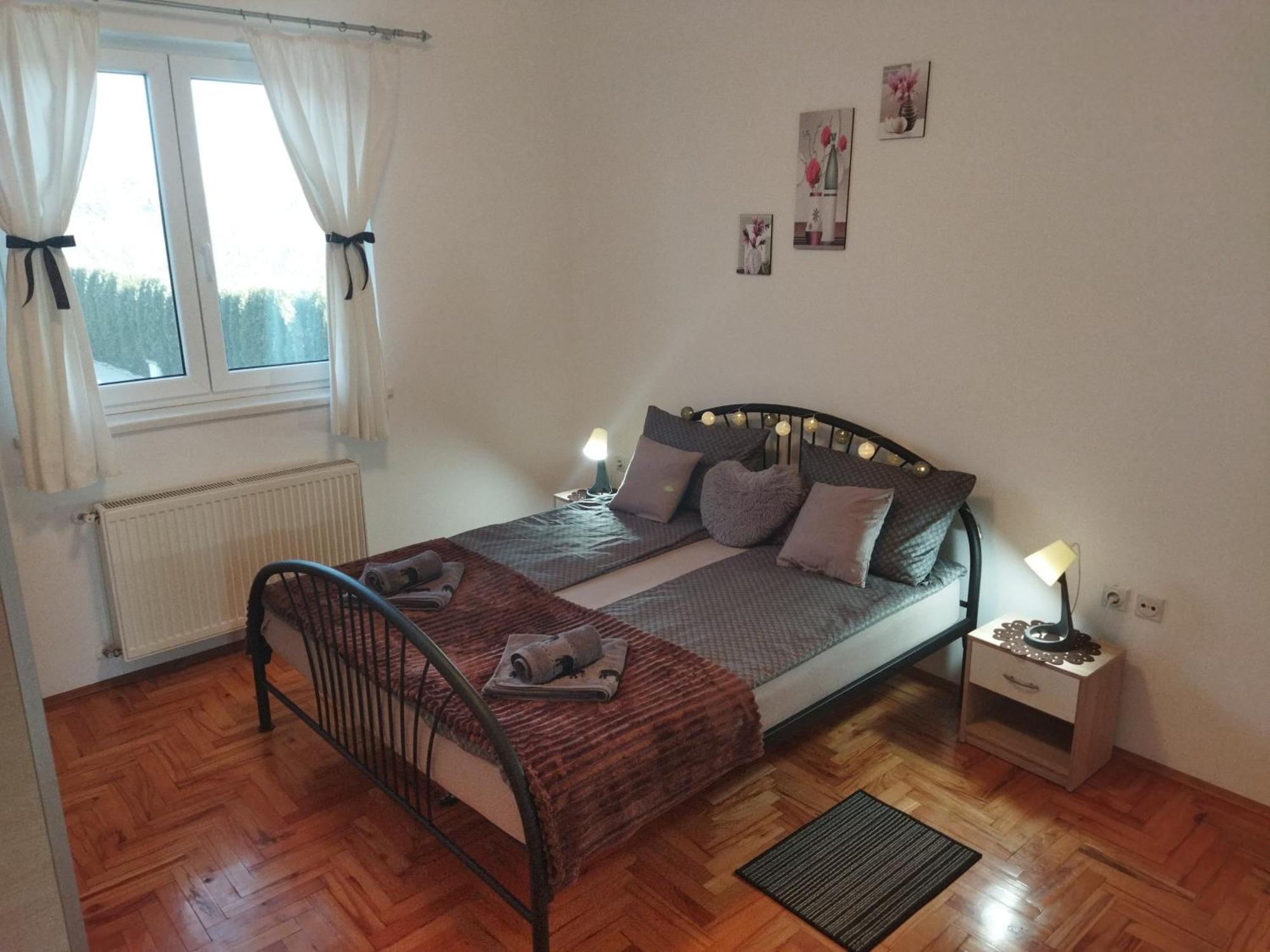 Ferienwohnung Dora Apartman Palić Exterior foto