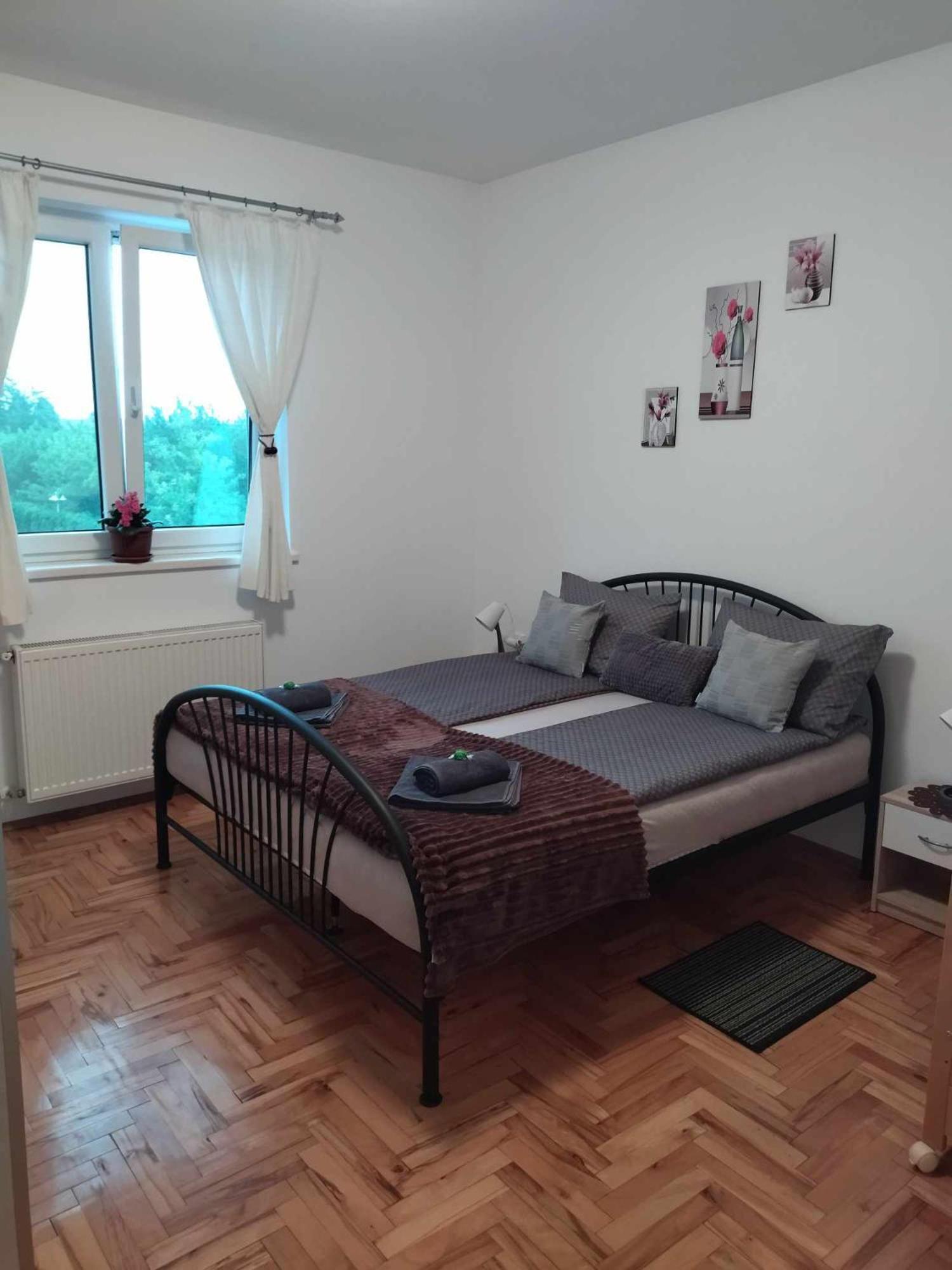 Ferienwohnung Dora Apartman Palić Exterior foto